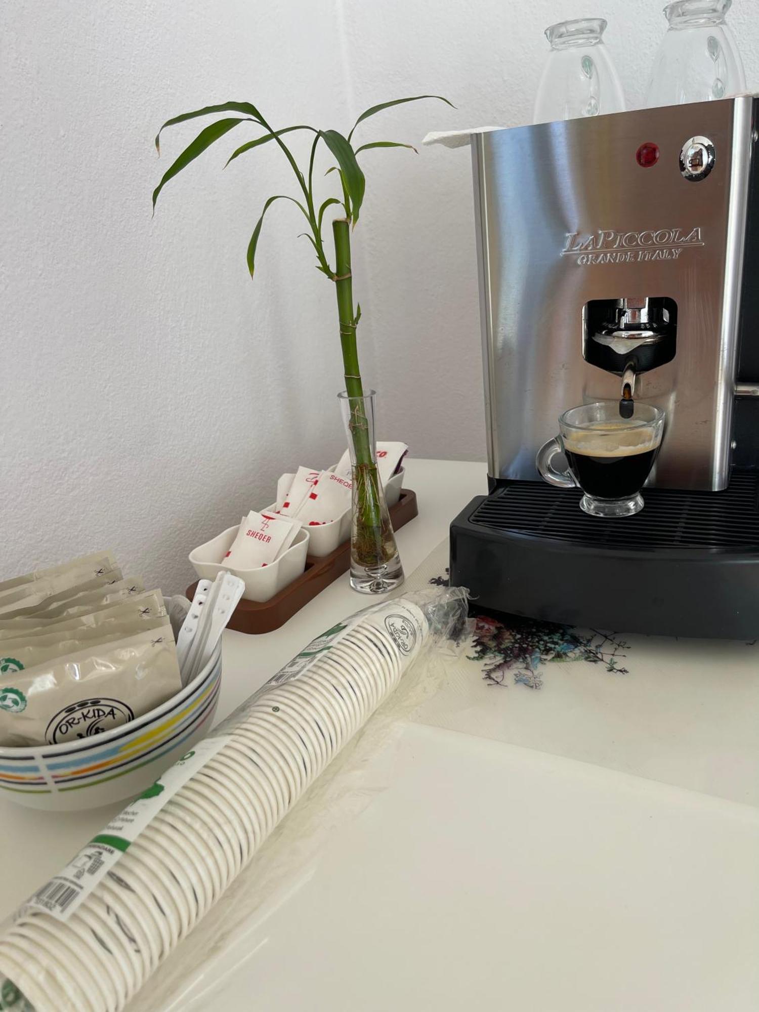 Kristi Apartment 2 Min To Sea Netflix & Espresso Station Саранде Екстериор снимка
